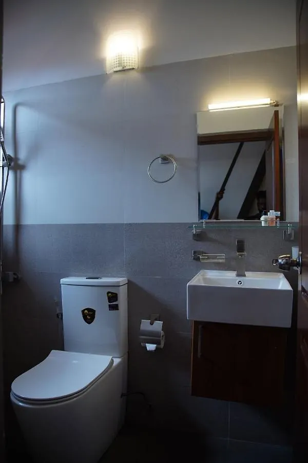Thisara Luxury Villas B&B 니곰보