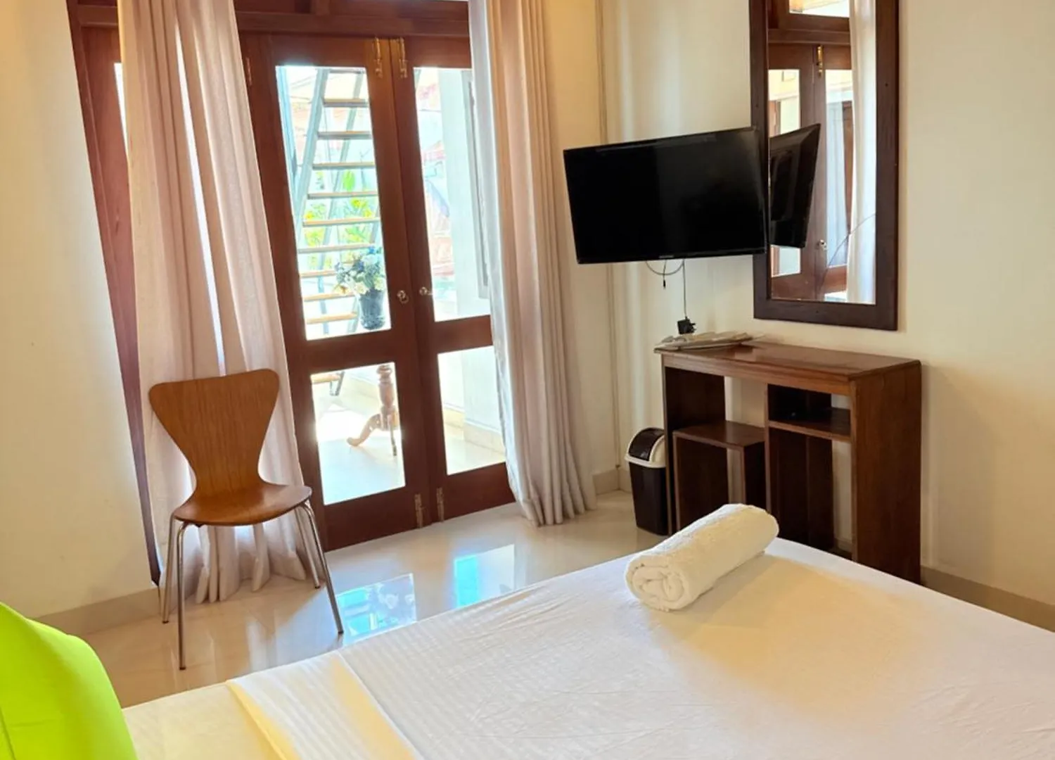 Thisara Luxury Villas 0*, 니곰보