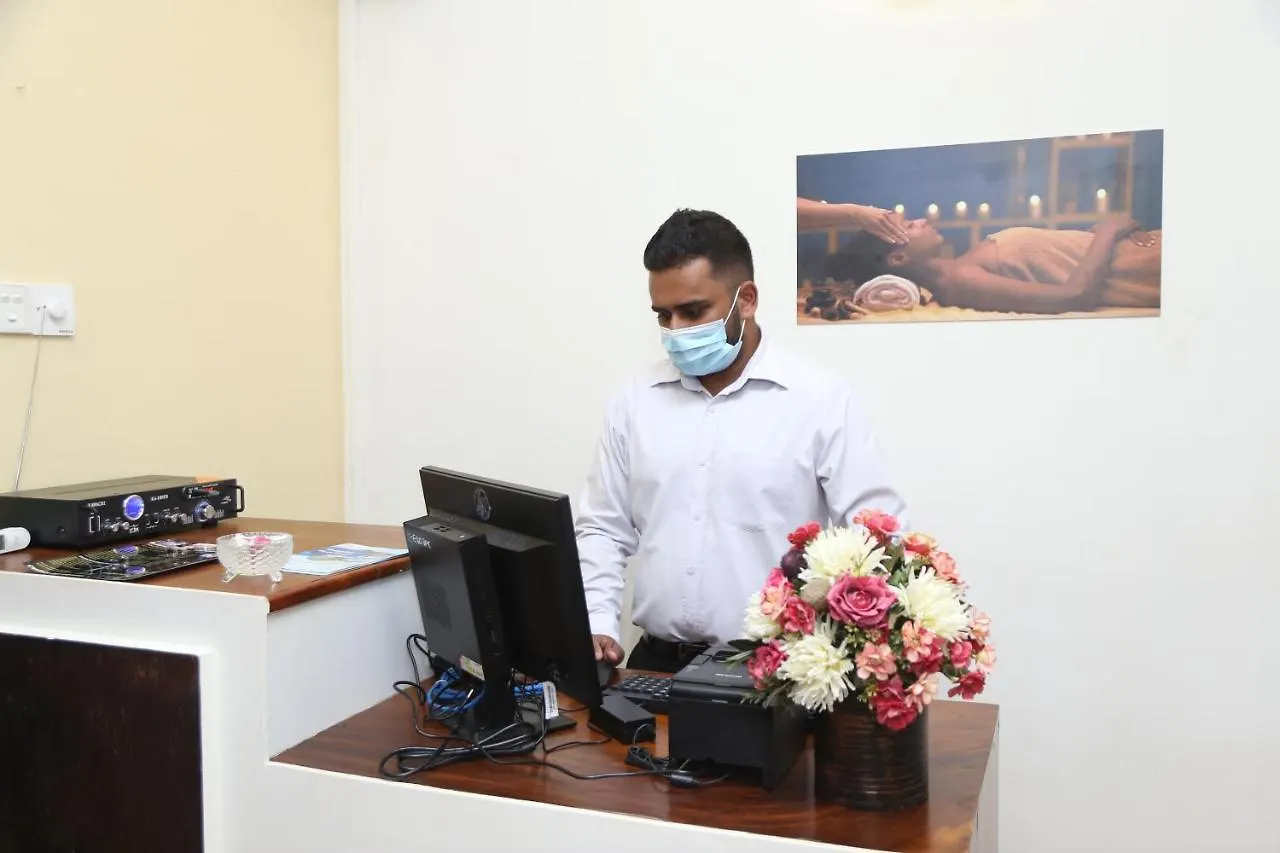 Thisara Luxury Villas Negombo Bed & Breakfast